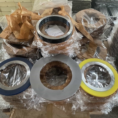 HRC 49 - 59 Rubber Bonded Smooth Spacers With Good Oil Resistance