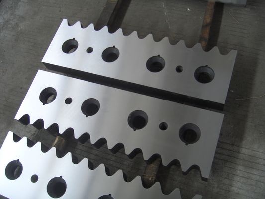H13K Deformed Steel Shearing Machine Blade Knife V Shaped Hydraulic Cutter Blades